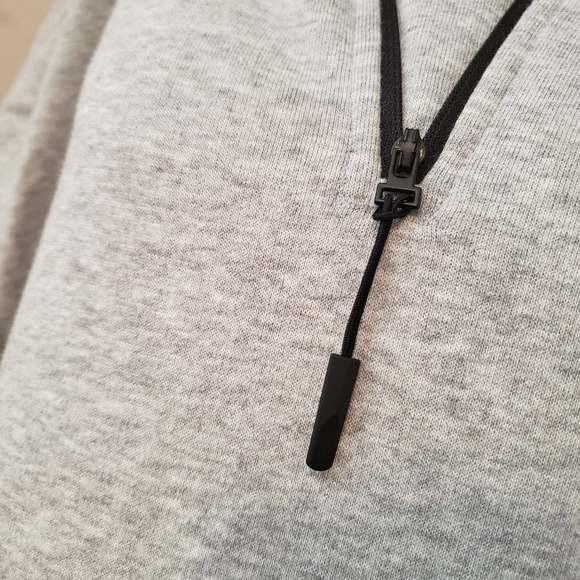 REEBOK | ATHLETIC SLEEVELESS HOODIE SPORT GREY - Picture 3 of 10